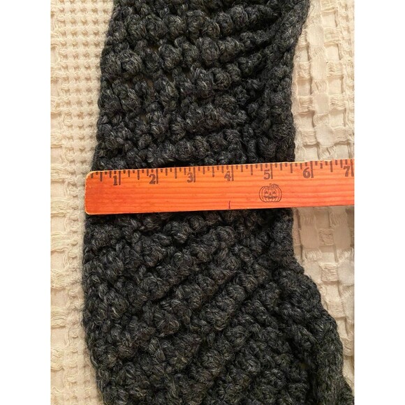 Infinity Handmade Scarf  Heavy Weave Very Warm Versatile Gray Color Beautiful ! - Picture 6 of 6